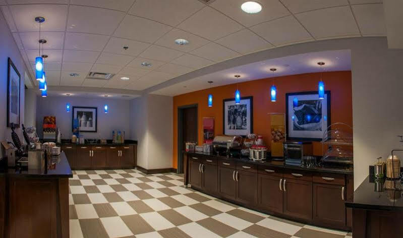 Hampton Inn & Suites Mishawaka/South Bend At Heritage Square Eksteriør bilde